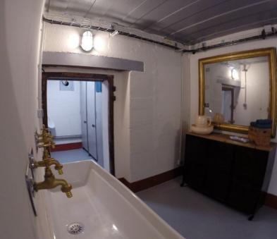 Restructuration d’un Blockaus en salle de réception : Travaux de plomberie sanitaire Brest